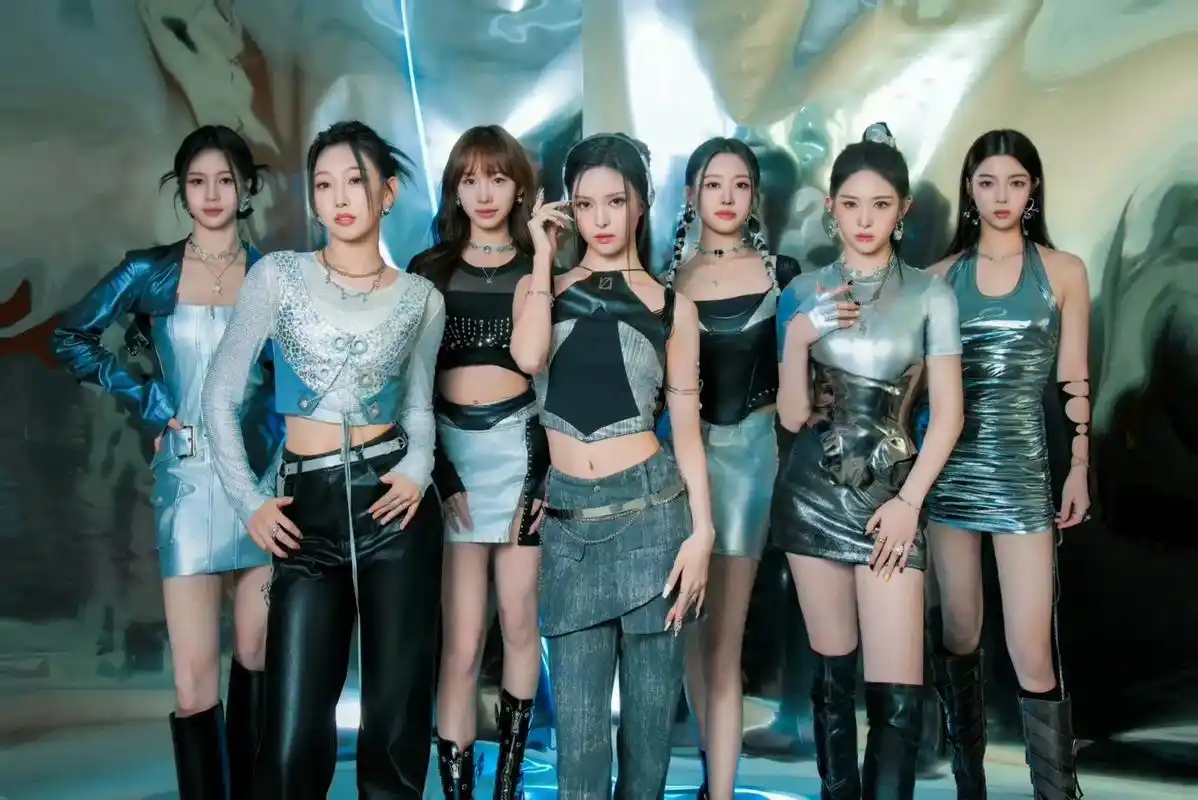 red女团中秋晚会唱跳广寒宫# #湖南卫视中秋之夜