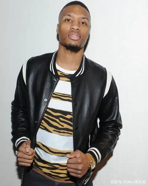 nba最时尚潮男:波特兰城市灵魂利拉德的赛前时尚时刻