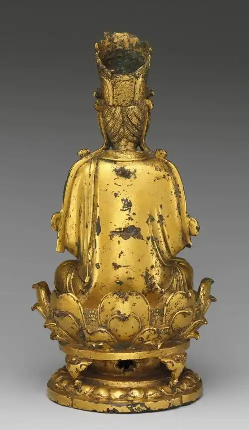 辽代铜鎏金大日如来坐像