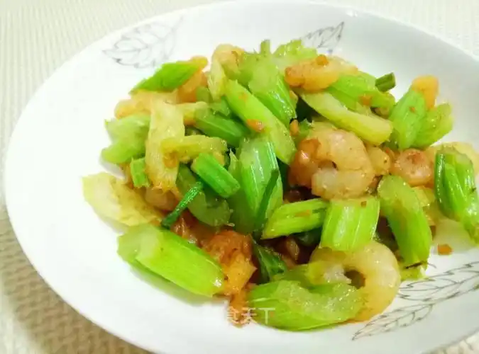 芹菜炒虾仁