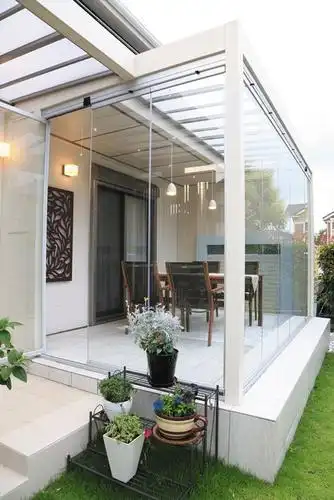 有这条件干嘛不多装个阳光房,只要延伸门廊装玻璃,邻居眼红半年