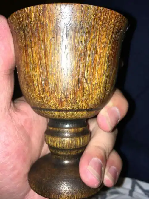 请问这个是犀角杯么