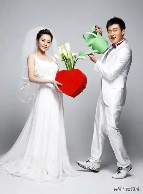 明星婚纱照:罗晋与唐嫣,陆毅与鲍蕾,沙溢与胡可,张杰与谢娜