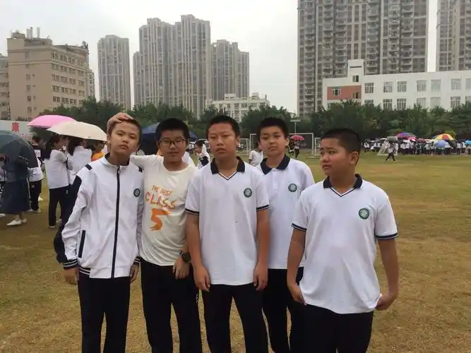 纪石狮一中初一【5】班校运会