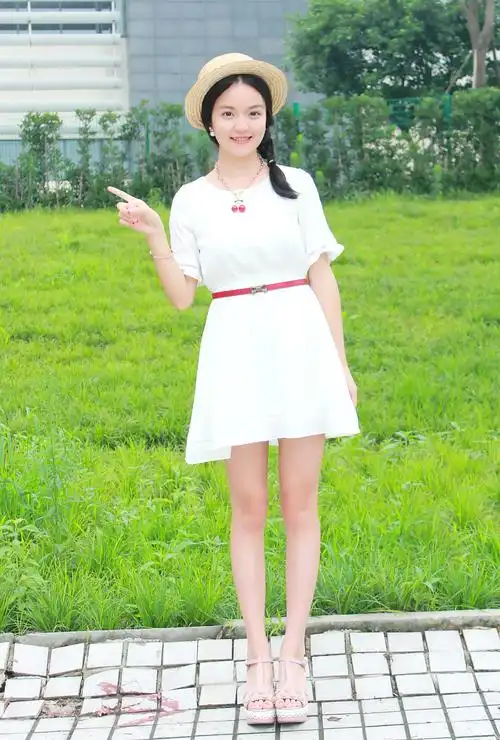 你的衣柜里面有多少条白裙子呢[嘻嘻][嘻嘻]好多女孩有白裙情结确实是