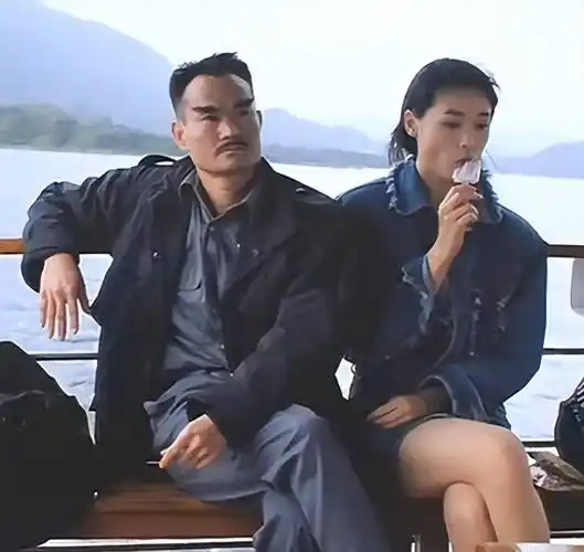 盘点林正英的六部电影:不愧为僵尸片的开山祖师,港坛的传奇人物_英叔