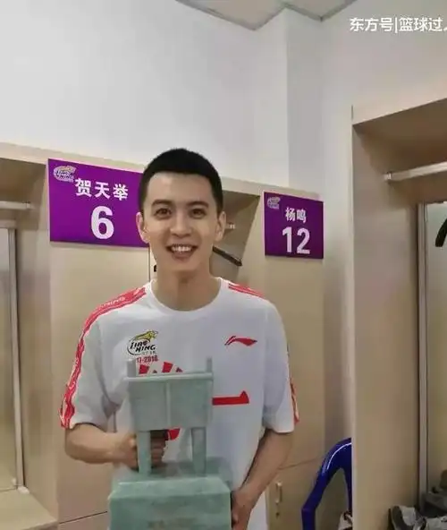 七律——辽宁飞豹将士篇杨鸣