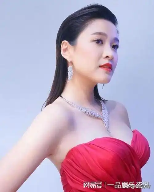 tvb小花江嘉敏的美图写真