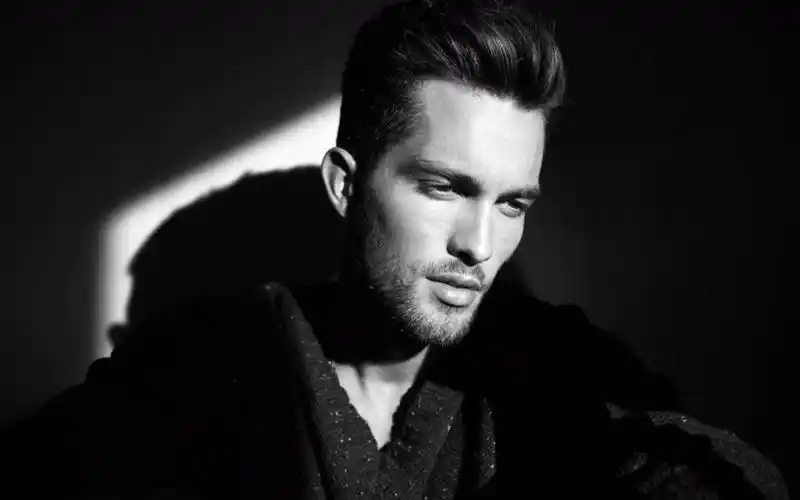 【欧美男模】tobias sorensen 这种极具野性,笑起来还特别温柔的脸,真