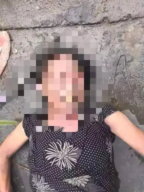 可怕!党山梅林桥东解放湾河道内惊现一具无名女尸!