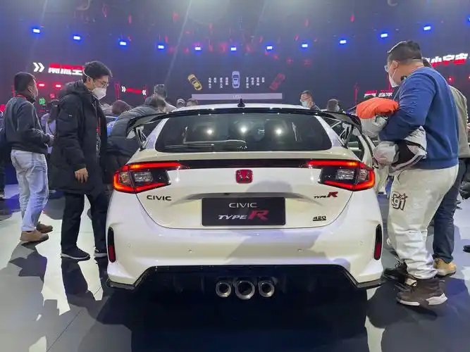 全新本田思域type r正式上市,售价42万元