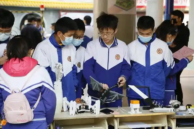 广州市第二十三中学举办2021科技节暨科创嘉年华