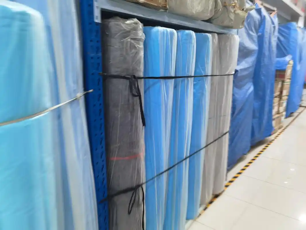 现在外出进货的风险是隐性的,也不知道什么时候会回不去,所以现在进货