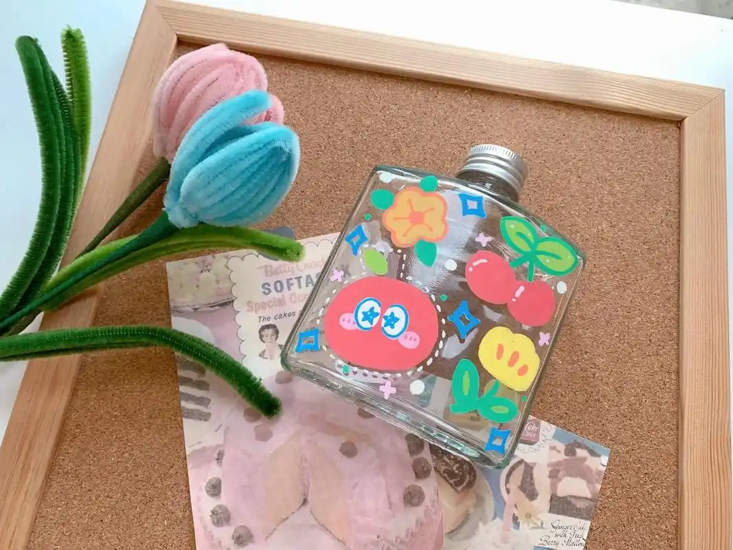 手绘玻璃瓶.画一个可可爱爱的小瓶子～ ##手工diy #我的 - 抖音