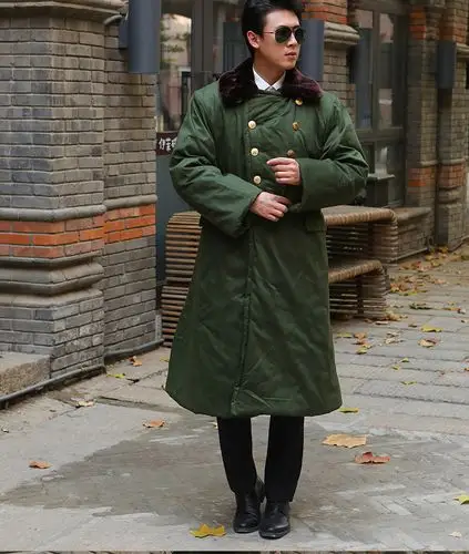 黄大衣毛绒中长迷军女军膝盖过膝绿色老式迷彩军迷大衣