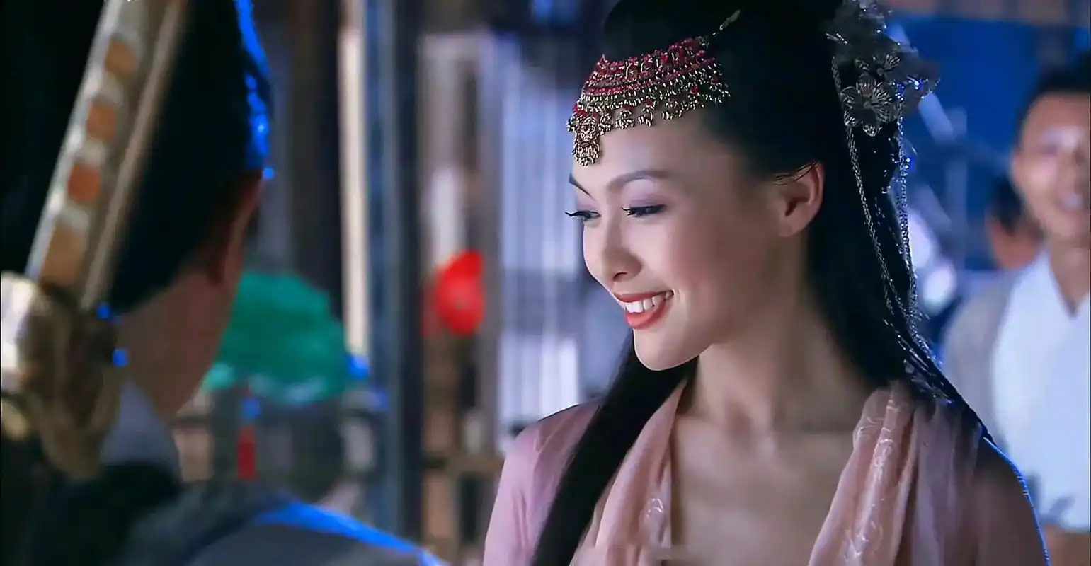 唐嫣# #仙剑三紫萱# 初识唐嫣,始于紫萱,惊为天人,糖糖紫萱造型盏的