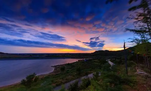 带你去欣赏最美山村,山东莱州市柞村镇东朱宋村乡村的美丽景色 .