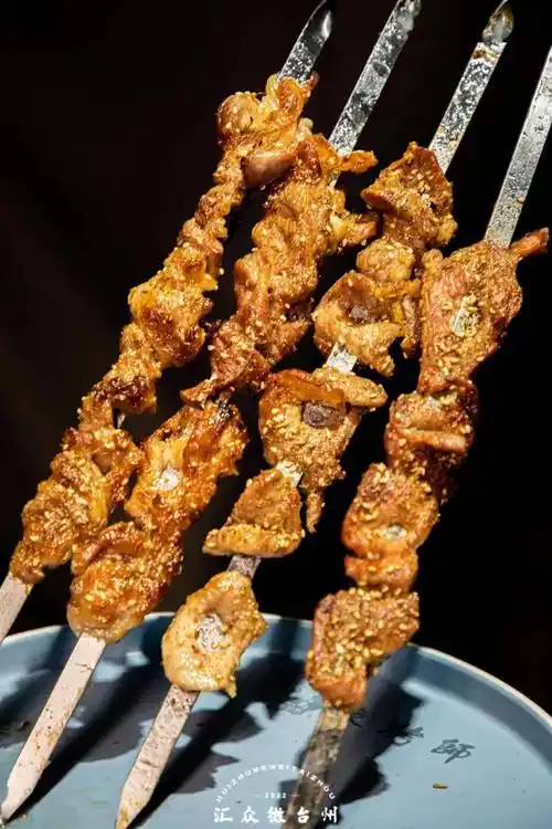 【小编无数次打卡】价值182元双人餐仅需「79」元!超大size俄罗斯大串