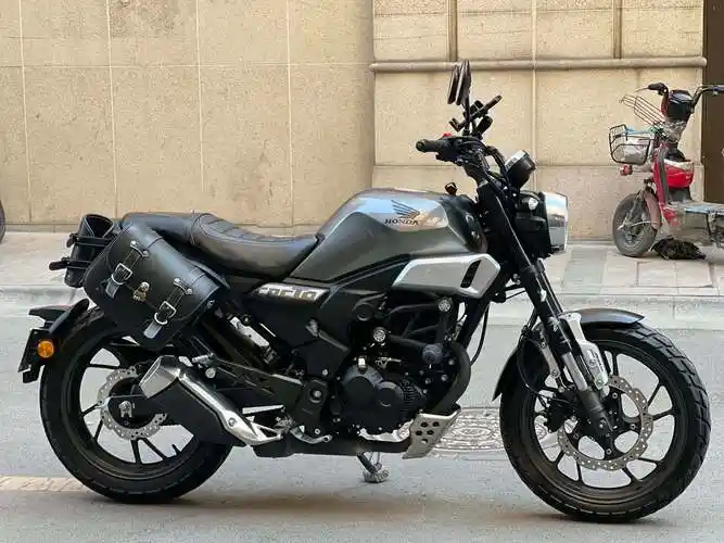 二手摩托车新大洲本田 cbf190tr