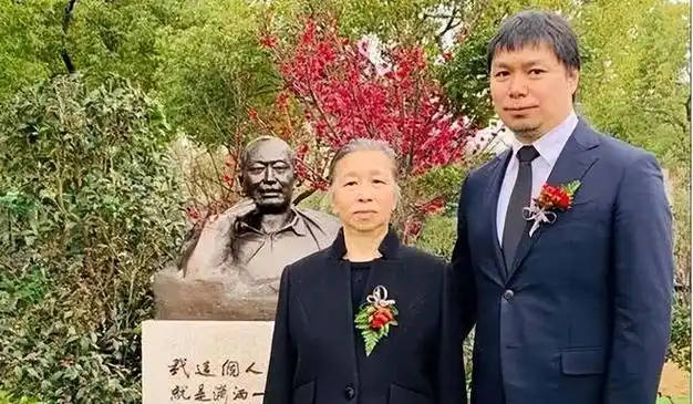 陈毅元帅的孙子粟裕将军的外孙他是唯一身具陈粟两家血脉的人