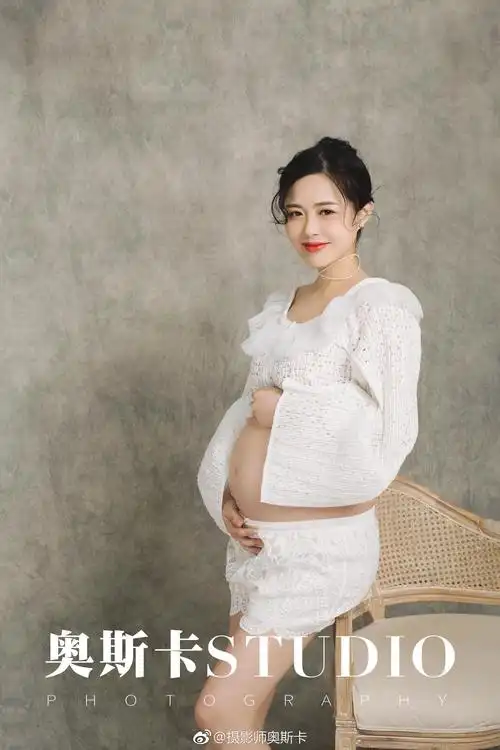 这种复古的孕妇照你们喜欢吗