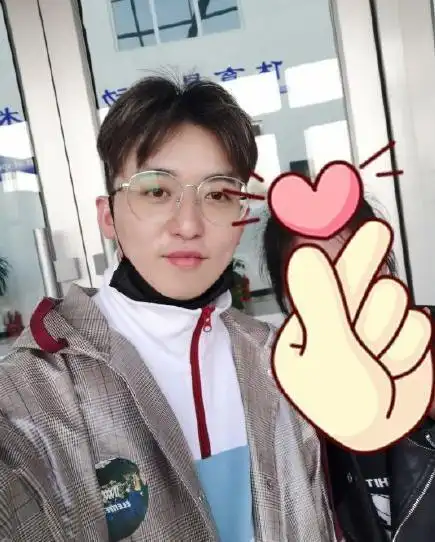 《奔跑吧》不能来个导演特辑吗?比艺人还帅的姚译添值得拥有