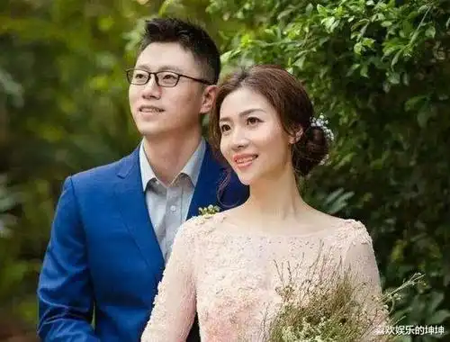 32岁奥运冠军魏秋月,退役后集奢奢全球优品购嫁给教练