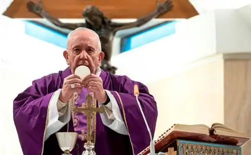 教皇国梵蒂冈位于意大利首都罗马西北角的高地上,梵蒂冈人主要信奉天