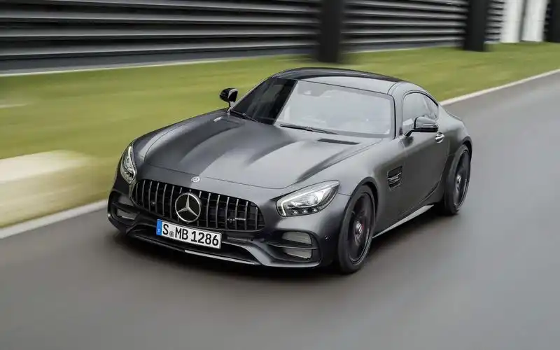 奔驰amggt50可以从美国购买回中国吗?