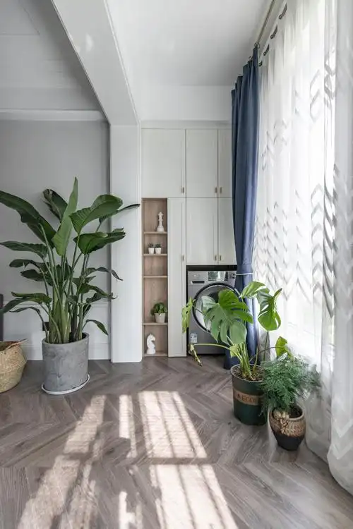 90㎡北欧二居阳台装修效果图