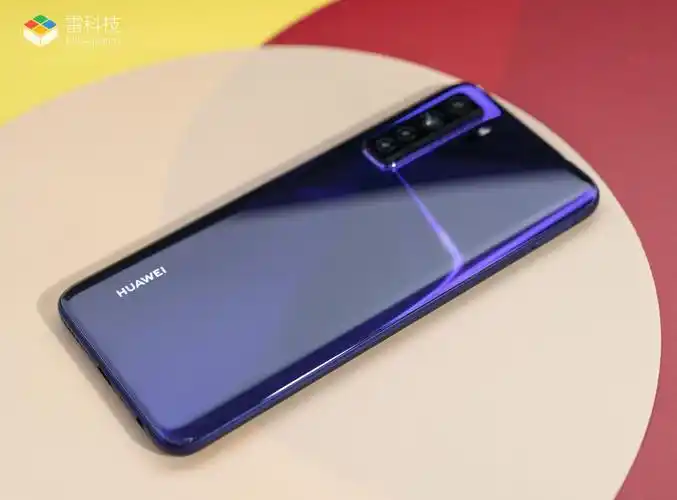 2000档潮美新机:nova7 se图赏 颜值与实力并存|新机|华为_新浪新闻