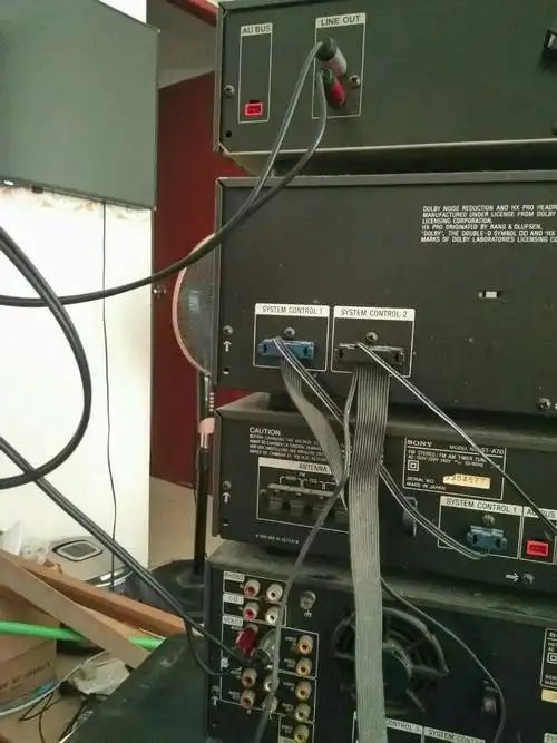 索尼ss-d77组合音响,怎么装配线路,我现在不会装配线路,没有声音了,求