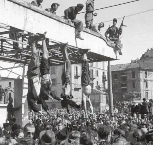 墨索里尼被曝尸米兰广场