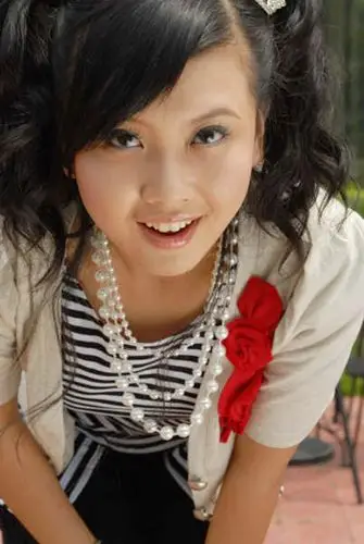 娱乐乐翻天主持人汪榕