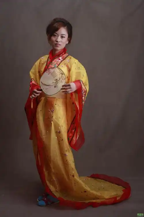 古装唐装汉服大唐拖尾贵妃服装仙女古装美公主演出服装华丽贵妃装