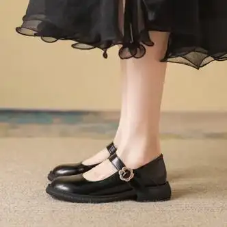 鞋靴>时尚女鞋>女士单鞋>其它女士单鞋>惜她>惜她女生夏天小皮鞋夏季