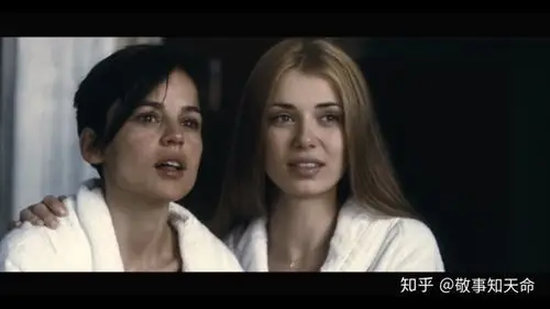 看完了电影《罗马的房子》,突然产生了一种女性之间的爱无比神圣纯真