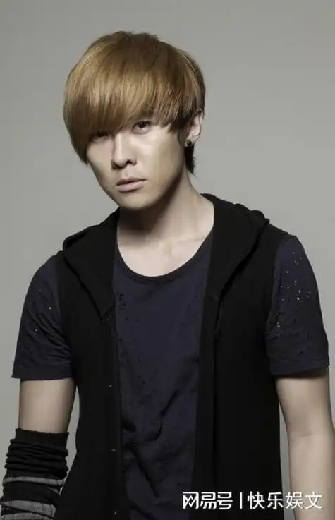 唐禹哲自曝11年前未婚生子 孩子出生不久就分手了