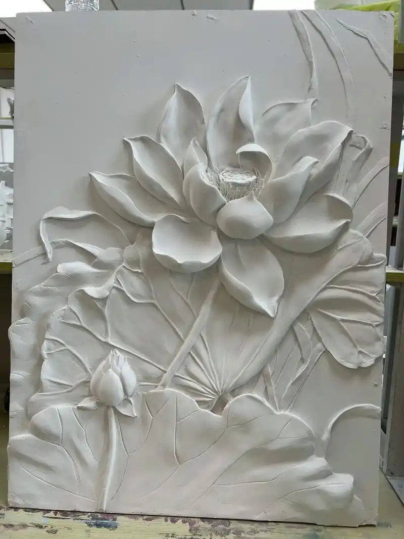 浮雕荷花.#浮雕壁画 #装饰画 #壁画师 #浮雕壁画教学 # - 抖音