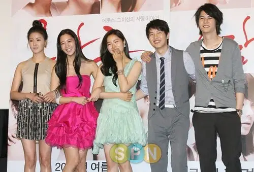 69 ≡ 韩国馆 ≡ 69 韩影映像馆 69 【资料】2009《五感图》