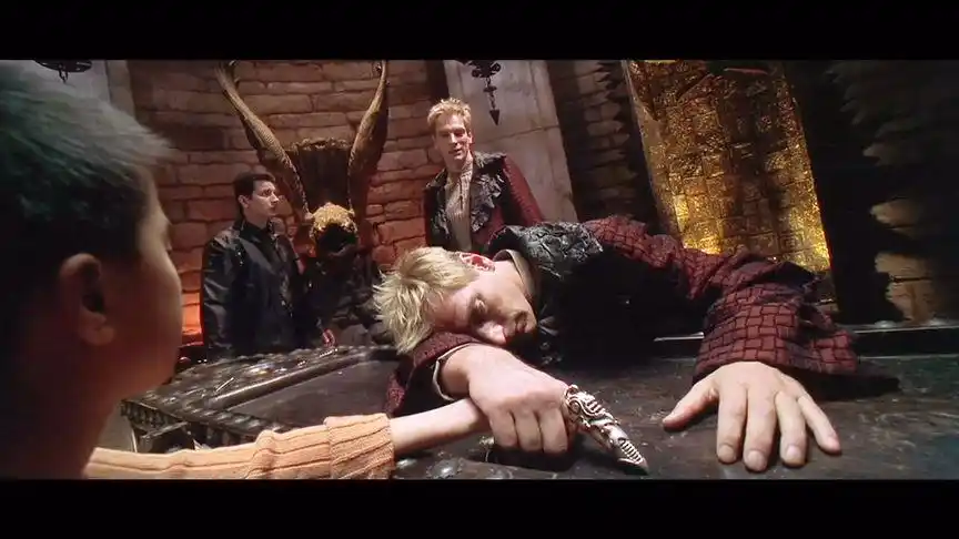 飞龙再生:男子服毒自杀后实现了重生,却被轮回之子,点破秘密