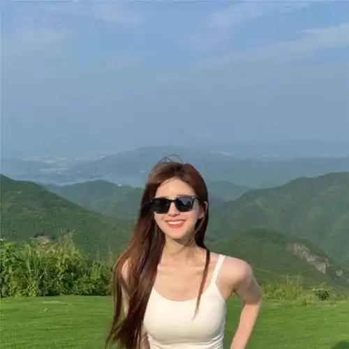 女明星赵露思头像图片