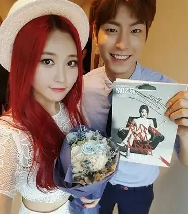 图我们结婚了悠闲夫妇图片网友大呼甜蜜