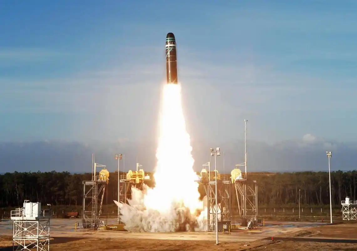 澎湃:法国"核重建",进击的m51潜射导弹可威慑全球目标