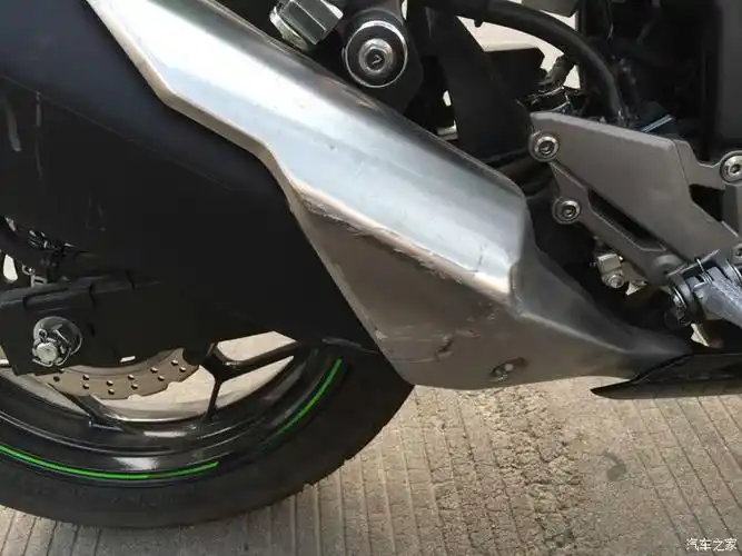 悲催小忍者年初买车年末交作业让你这么晚交出事故了吧