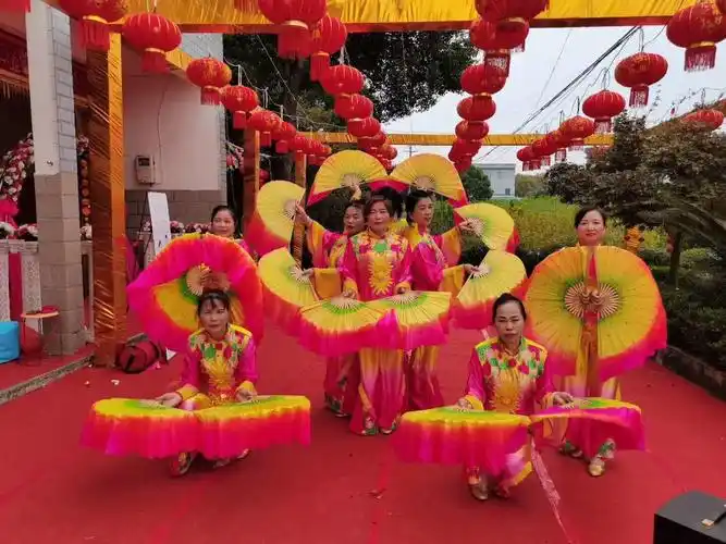 扇子舞百年好合