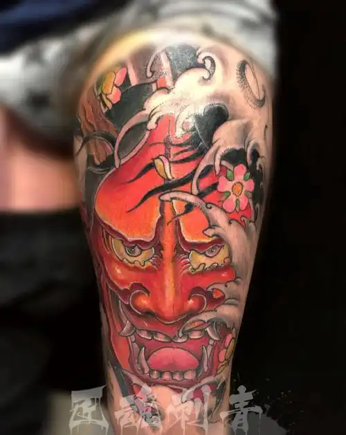 般若纹身图片_成品腿部传统鬼神纹身图案