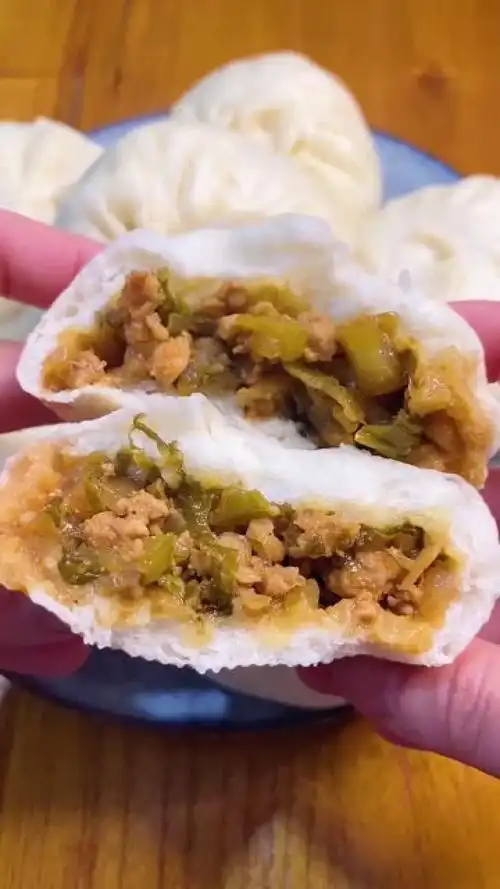 酸菜肉末包子 好吃的肉包 做法简单