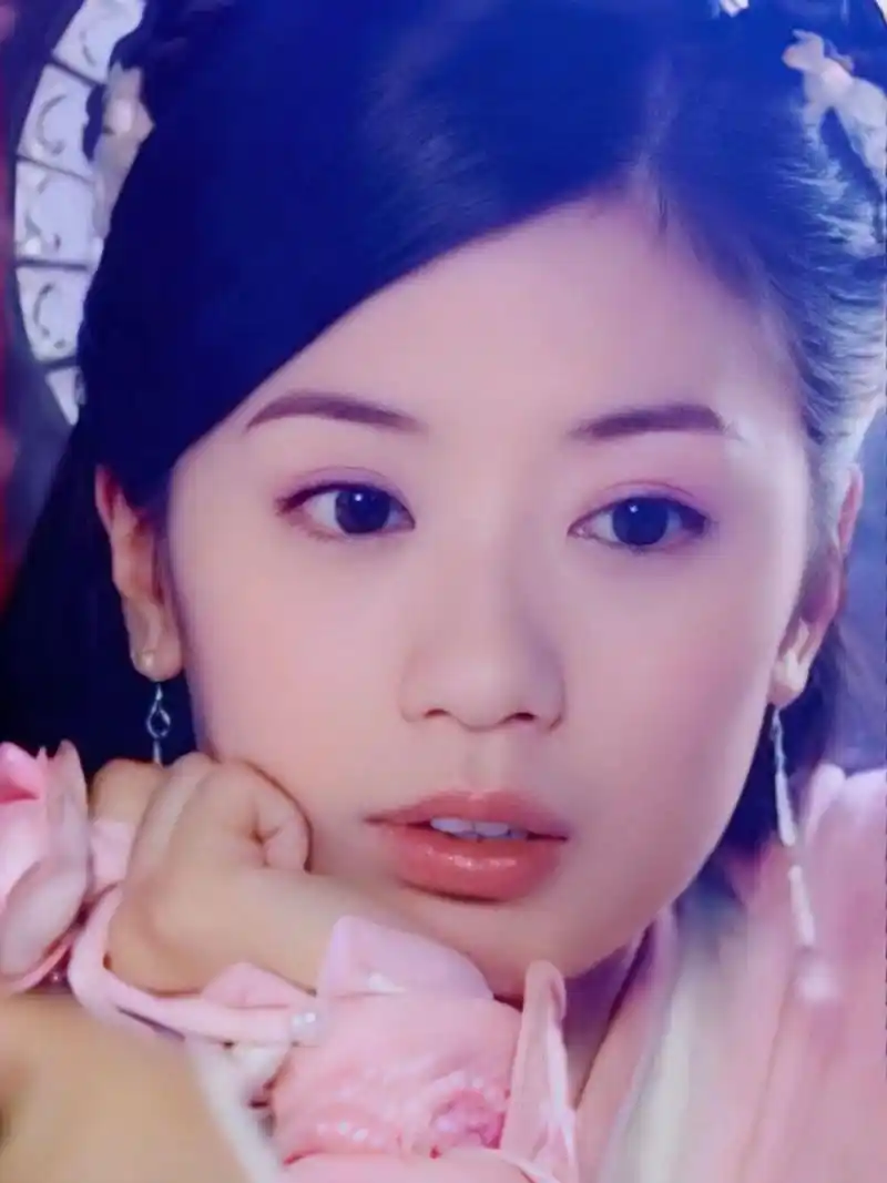 这版《倚天屠龙记》在我心里已经封神了可爱俏皮 但又完全不做作!