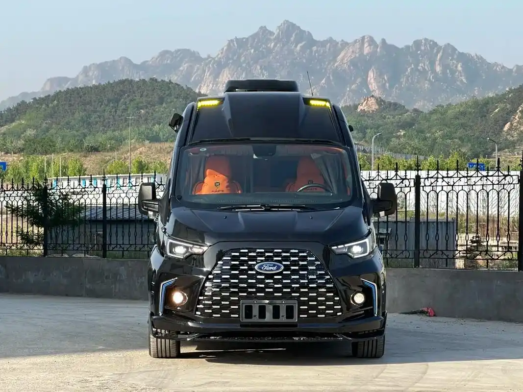 全新福特黑骑士第五代,商务车也可以有厨卫.#豪华商务车 #把 - 抖音